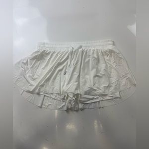 Kokoie white shorts size 2XL
